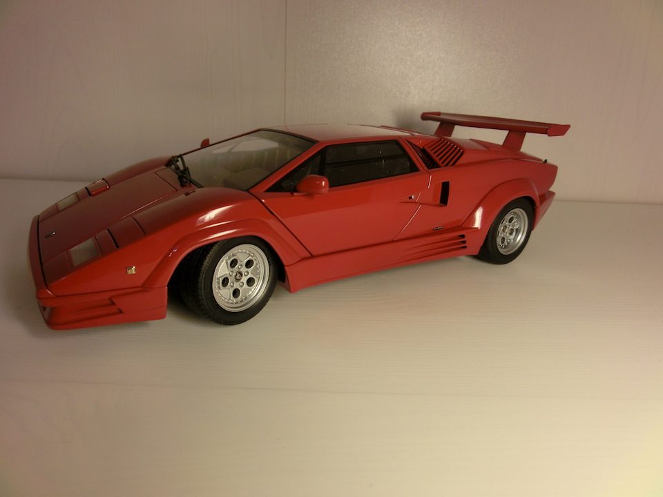 lamborghini countach toy car