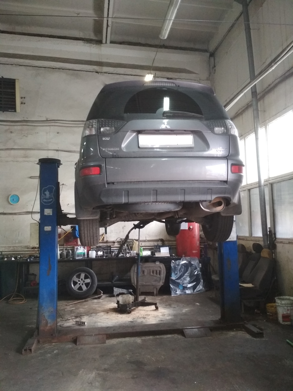 Частичная замена масла в вариаторе Mitsubishi Outlander XL — Mitsubishi ...