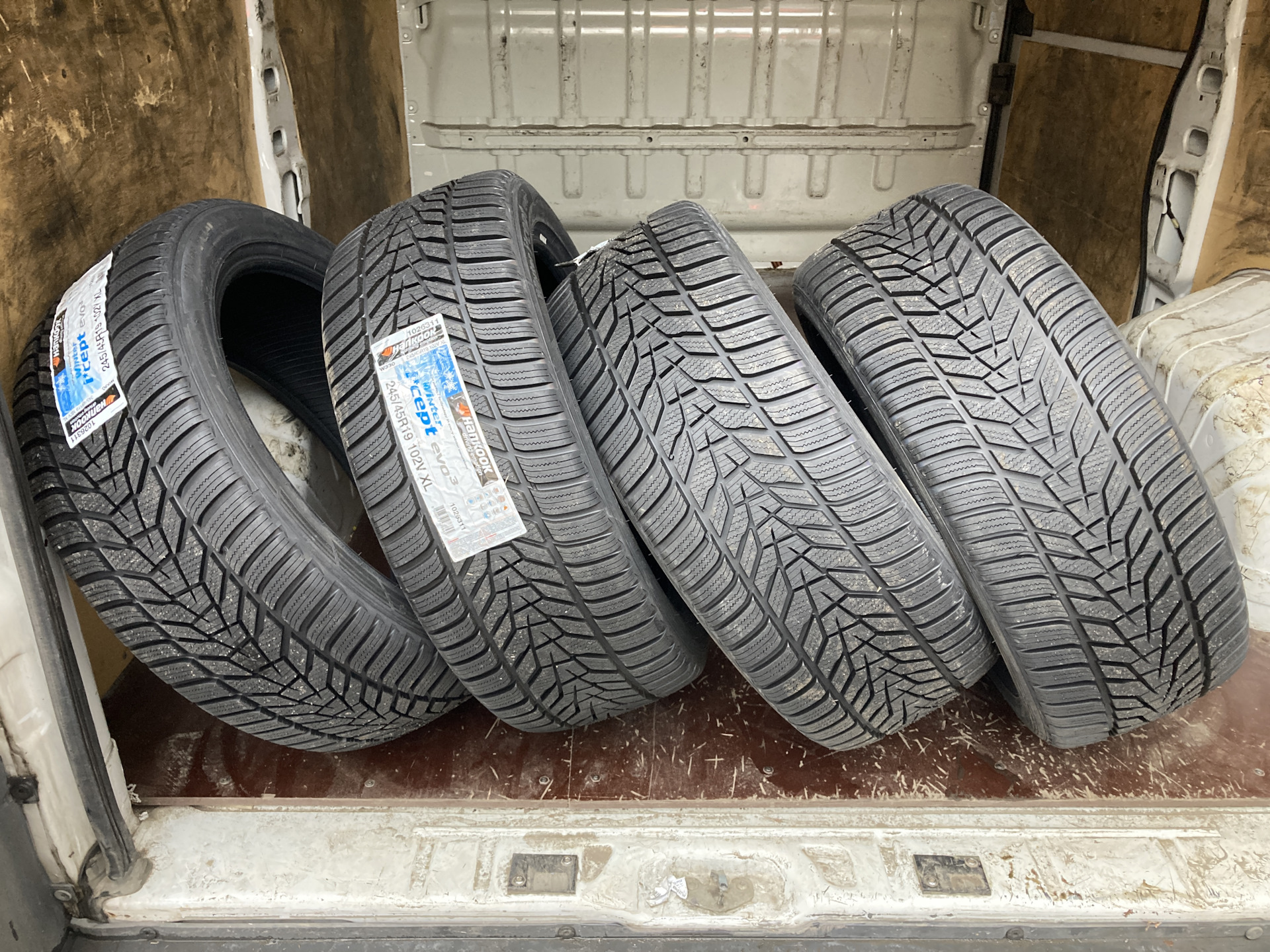 Hankook w330a i cept evo3. Hankook 330. Hankook Winter i cept EVO 3 w330. Hankook Winter i*cept EVO 3 X w330a.