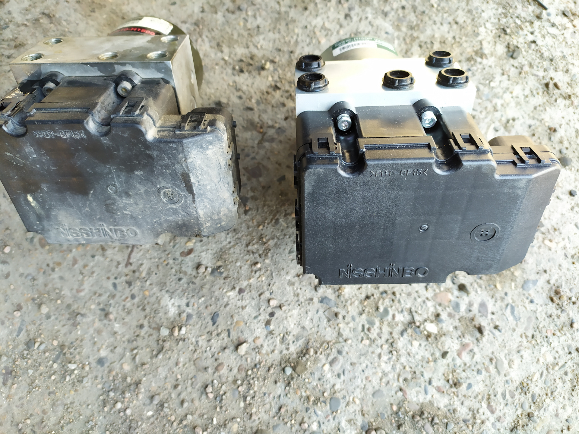 Ложно срабатывало ABS, хрустит педаль тормоза, чуть нажав на нее ...