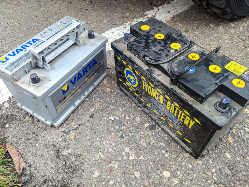 Мой акб тюменский и убитая варта 75 на прокат — УАЗ Patriot. Запчасти на фото: E38