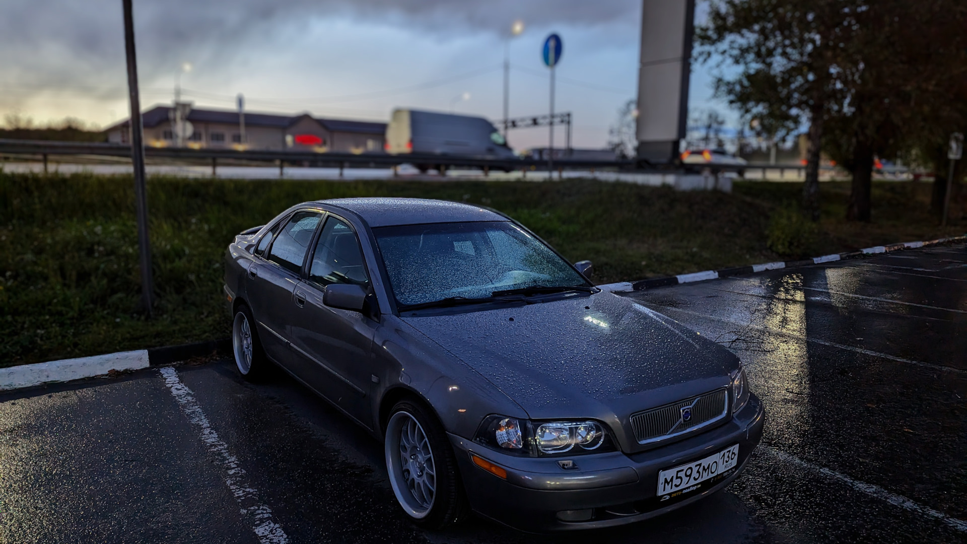 Volvo S40 (1G) 1.8 бензиновый 2003 | на DRIVE2