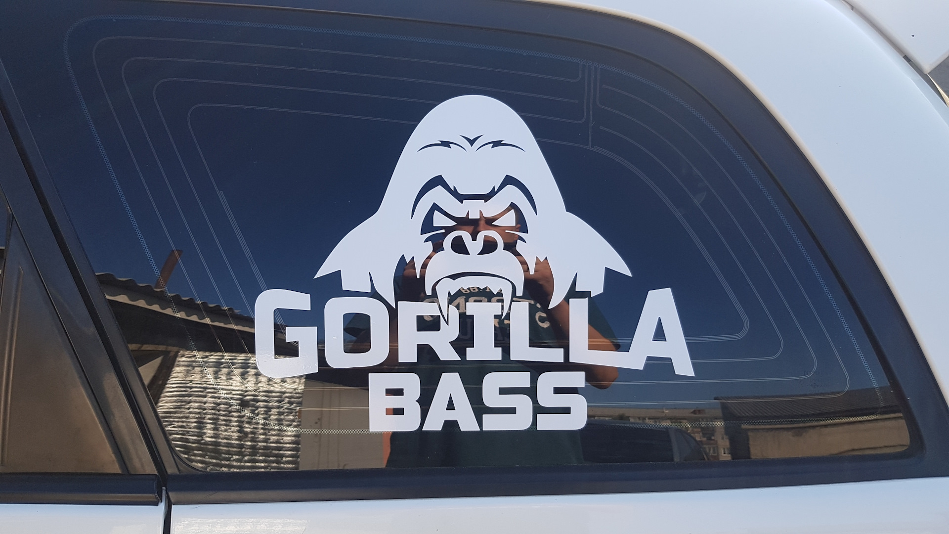 Сказки басс. Наклейка горилла басс. Наклейка Bass. Наклейки на авто басс. Наклейки на авто Bass.