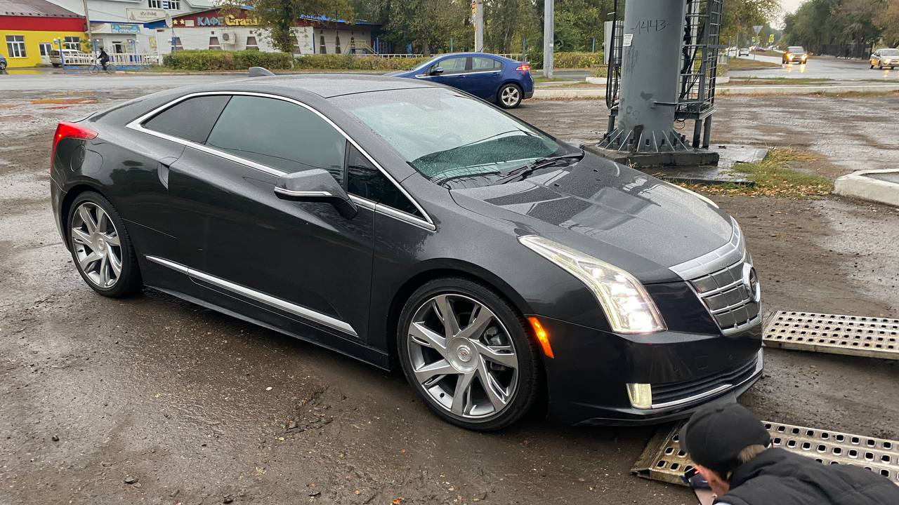 Автовоз в Екатеринбург наконец приехал — Cadillac ELR, 1,4 л, 2014 года |  покупка машины | DRIVE2