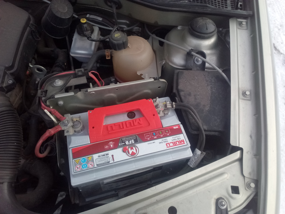 Замена энерджайзера — Renault Logan (1G), 1,6 л, 2011 года | расходники ...