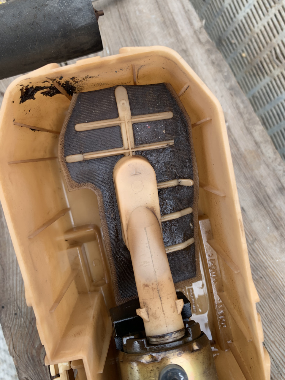 Чистка сеточки бензонасоса — Nissan Primera (P11), 2 л, 1998 года ...