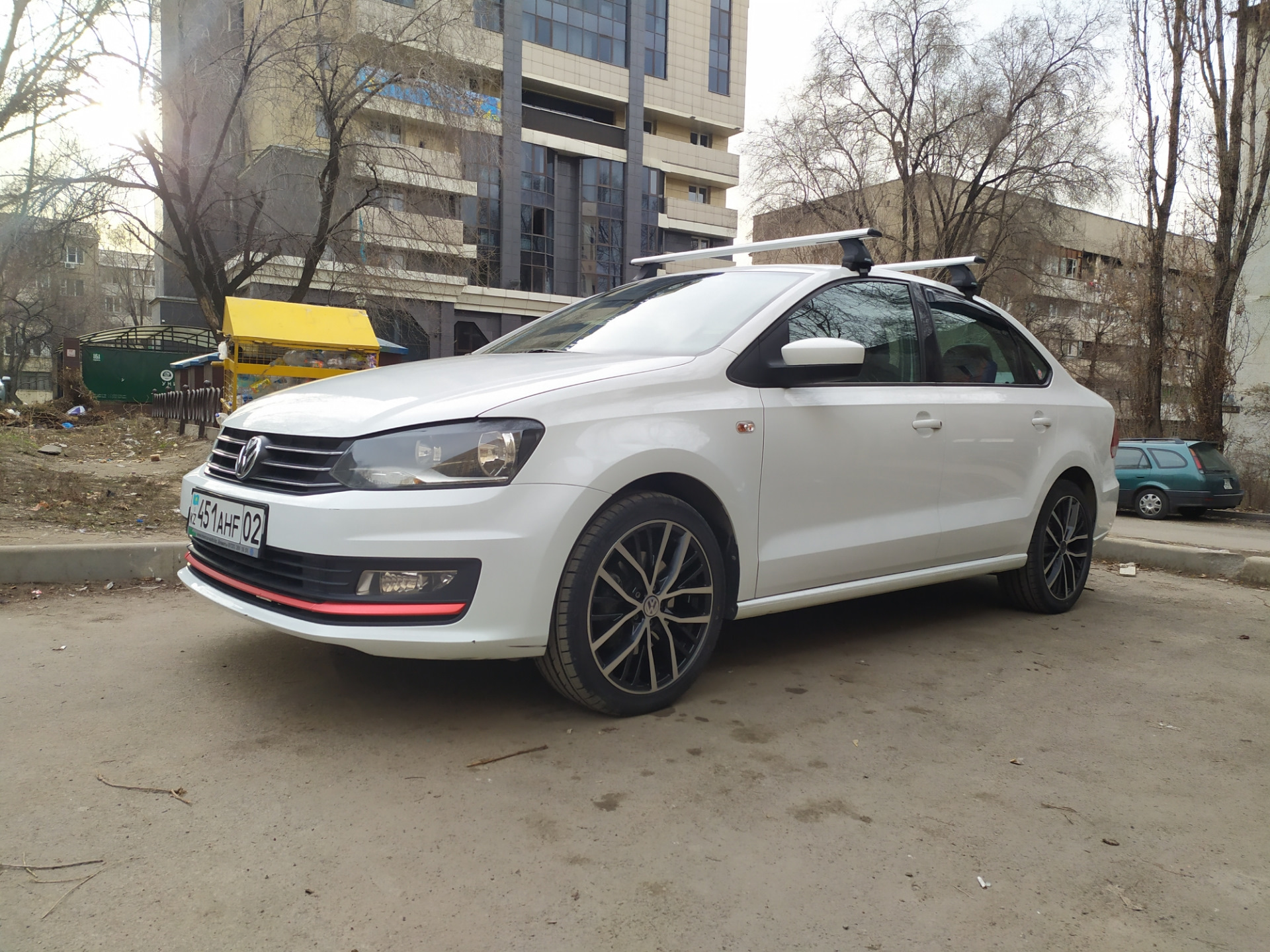 Polo sedan r17 РљРЁР•РЁРљ