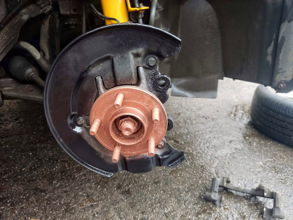 Кое-где подкрашиваем, кое-что подмазывает ) — Ford Focus Hatchback III