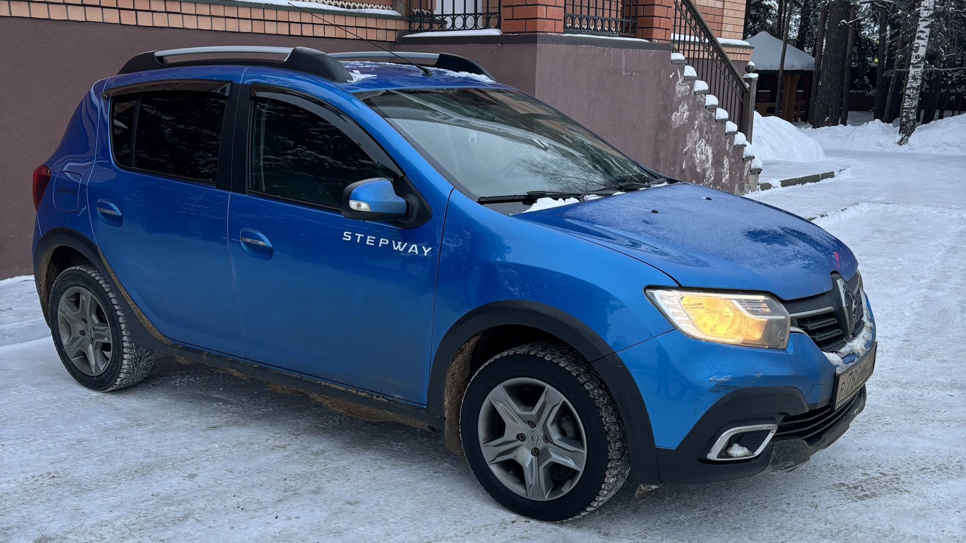 Renault Sandero Stepway (2G) 1.6 бензиновый 2019 | на DRIVE2