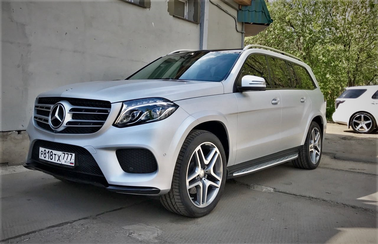 Mercedes GLS Grey Satin