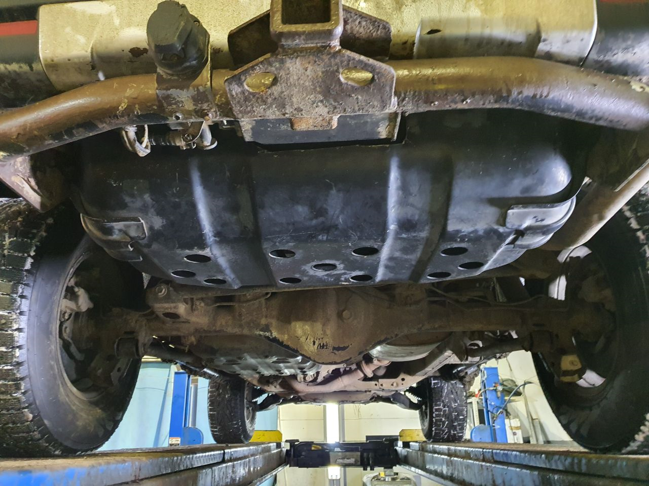 Разъем дверной проводки — Ford Focus II Sedan, 1,6 л, 2007 года ...