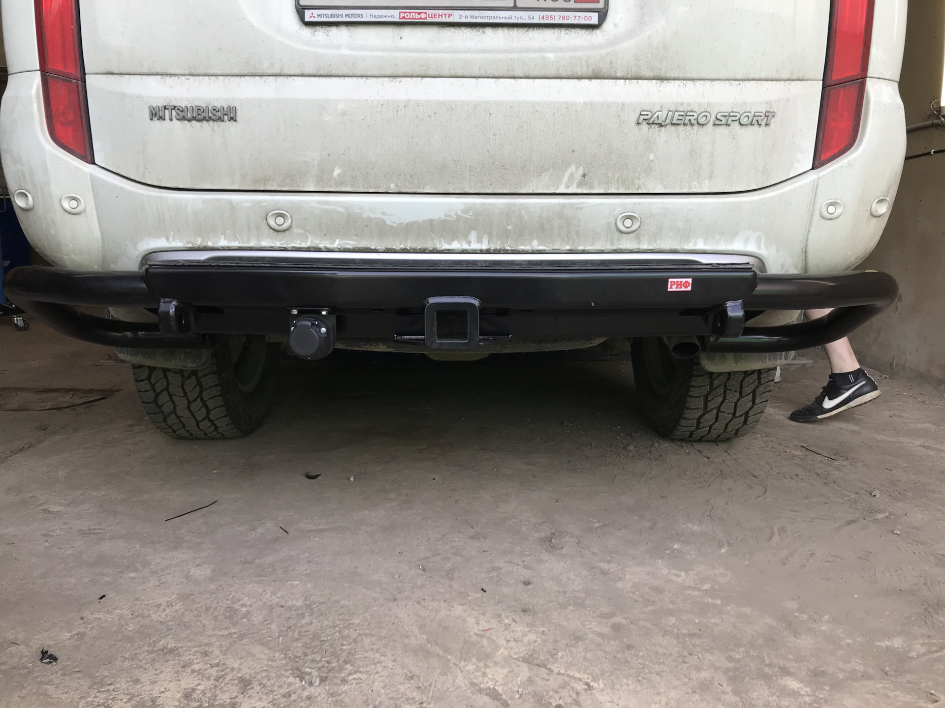 Фаркоп защита бампера. Фаркоп риф Pajero Sport 3. Фаркоп риф на Мицубиси Паджеро спорт 3. Задний силовой бампер Паджеро спорт 2020. Силовой бампер риф на Паджеро спорт 3.