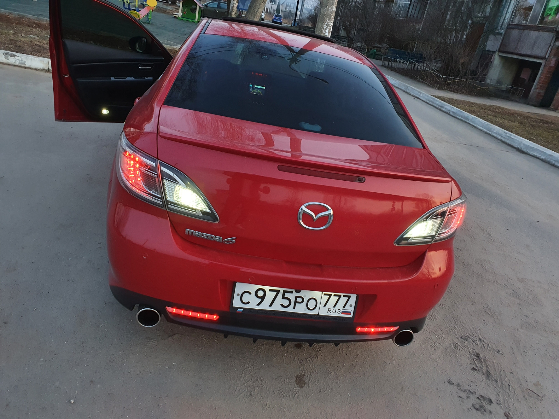 Купить Задняя Фара Мазда 6