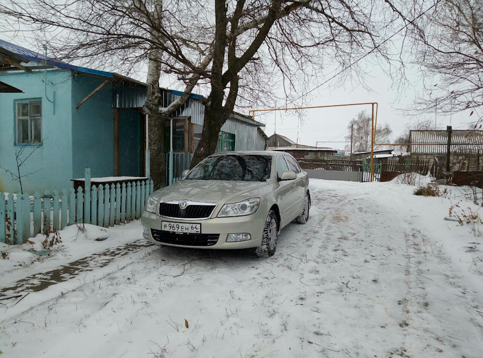 крепление лампы в фаре — Chevrolet Aveo 5-door (1G), 1,4 л, 2007 года ...