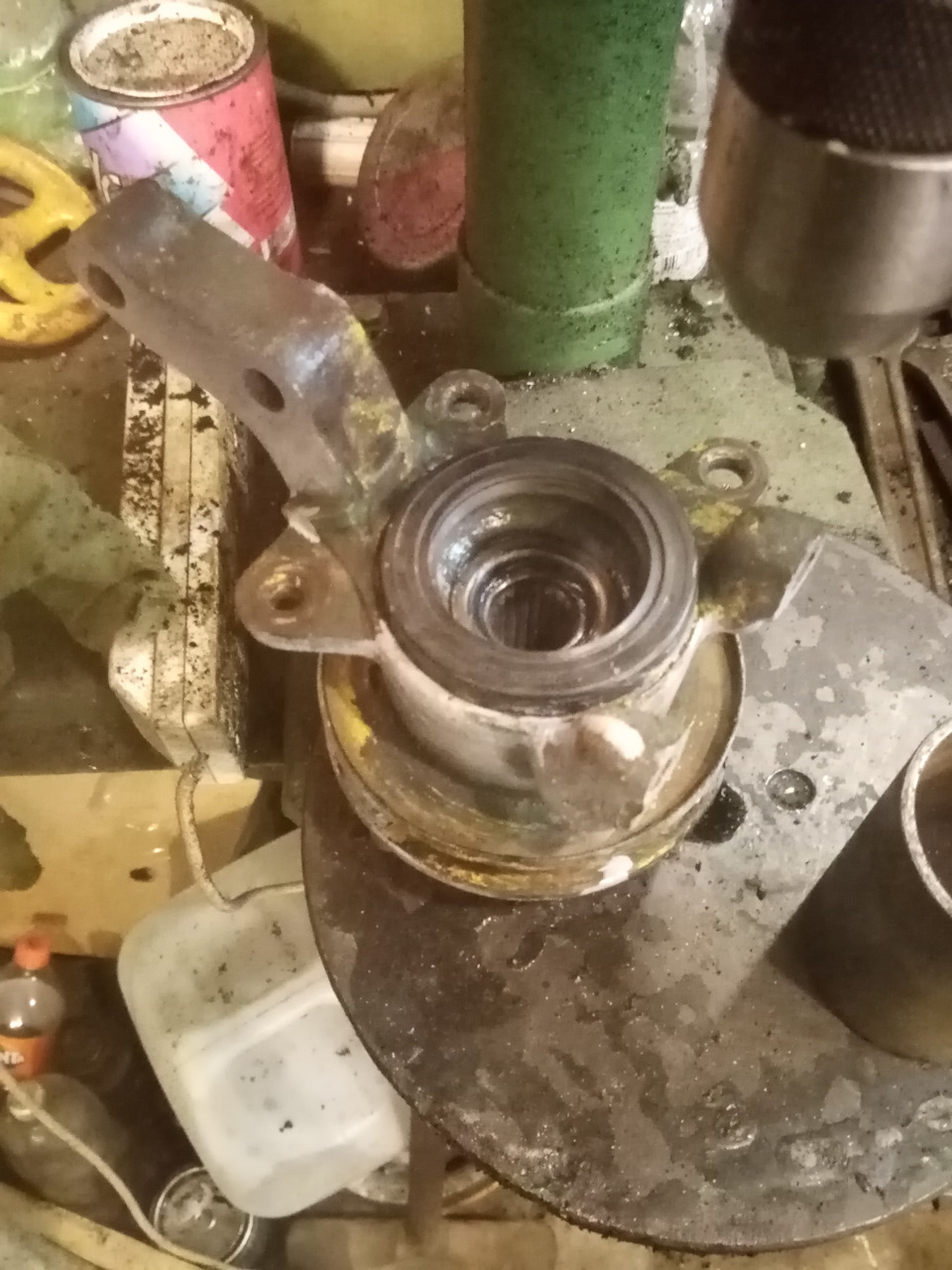 Передние ступичные подшипники (или как глубокие лужи убивают машины ...