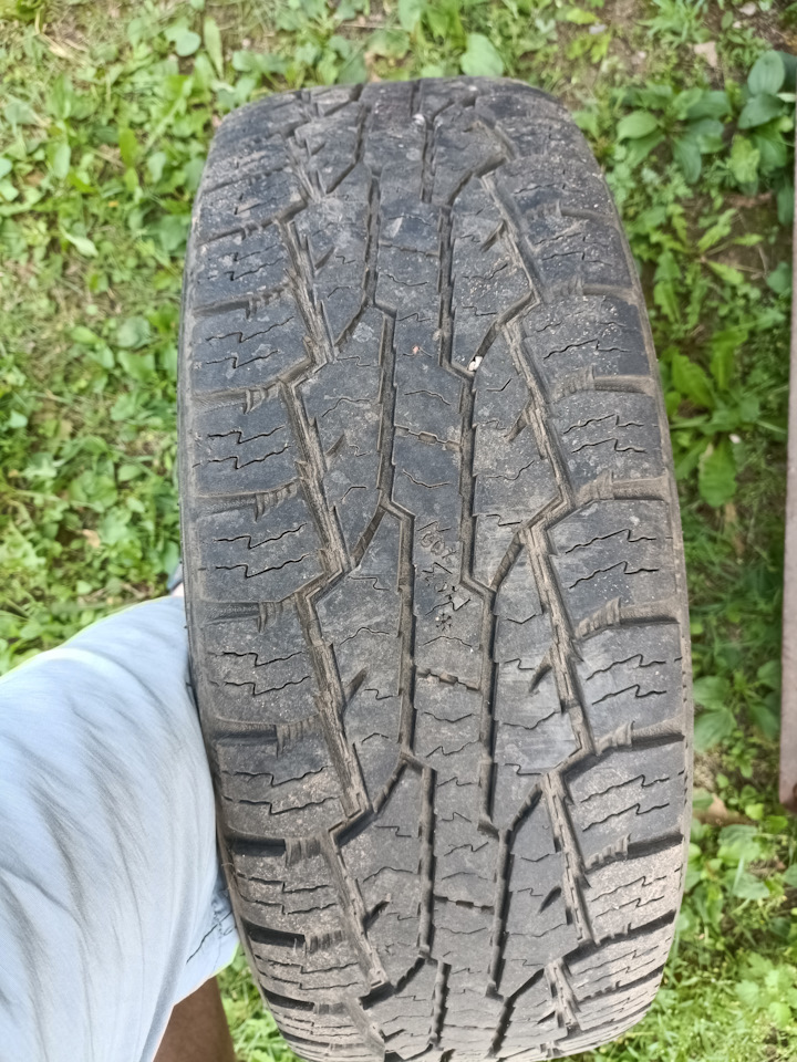 Шины всесезонные Nokian 215/65 R16, литые диски TG021 6,5Jx16 ET38 ...