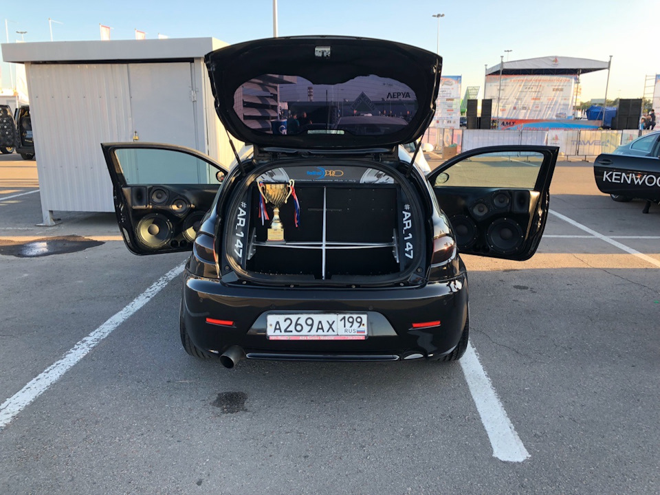 Музыка на Альфа ромео 147 — Alfa Romeo 147, 2 л, 2006 года | автозвук ...