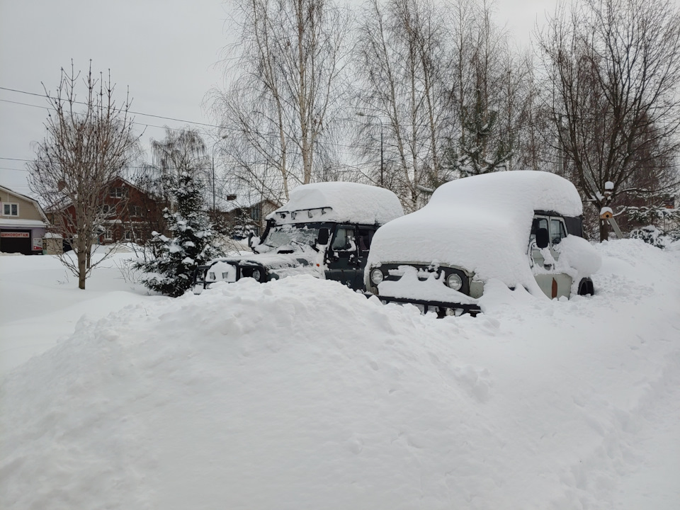 Дизельный УАЗ Хантер чистит снег. — УАЗ 315195 Hunter, 3,2 л, 2005 года ...