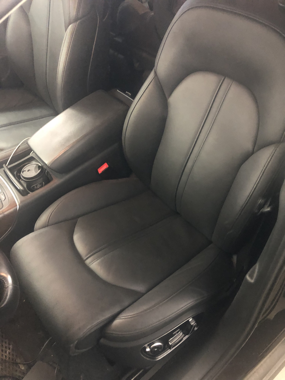Сиденья А8D4 — Audi Allroad (C7), 3 л, 2015 года | аксессуары | DRIVE2