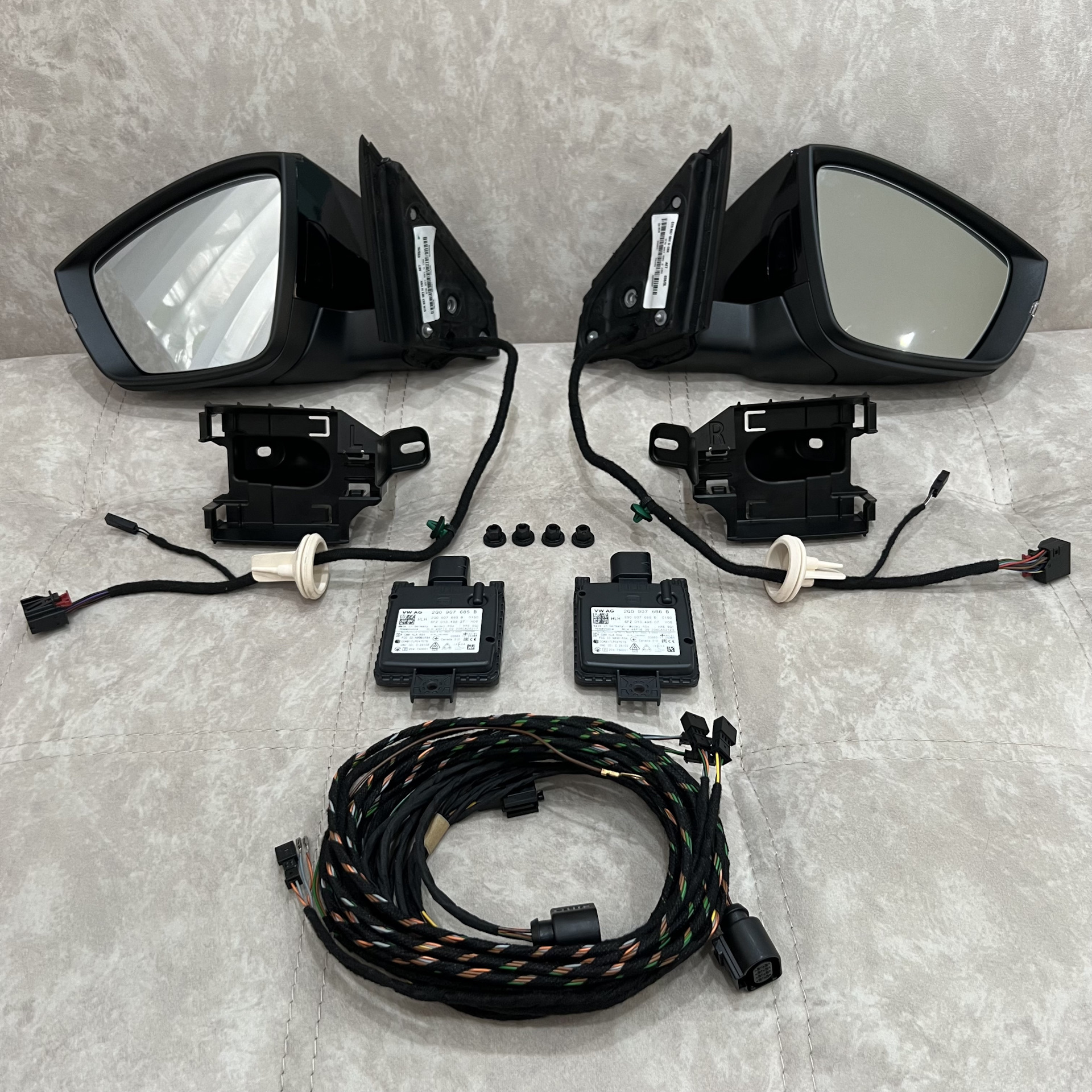 Ассистент контроля слепых зон Side Assist (BSD) и выезда с