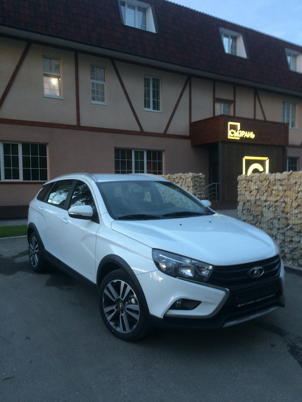 Прибыли в Сызрань) — Lada Vesta SW Cross (1G)