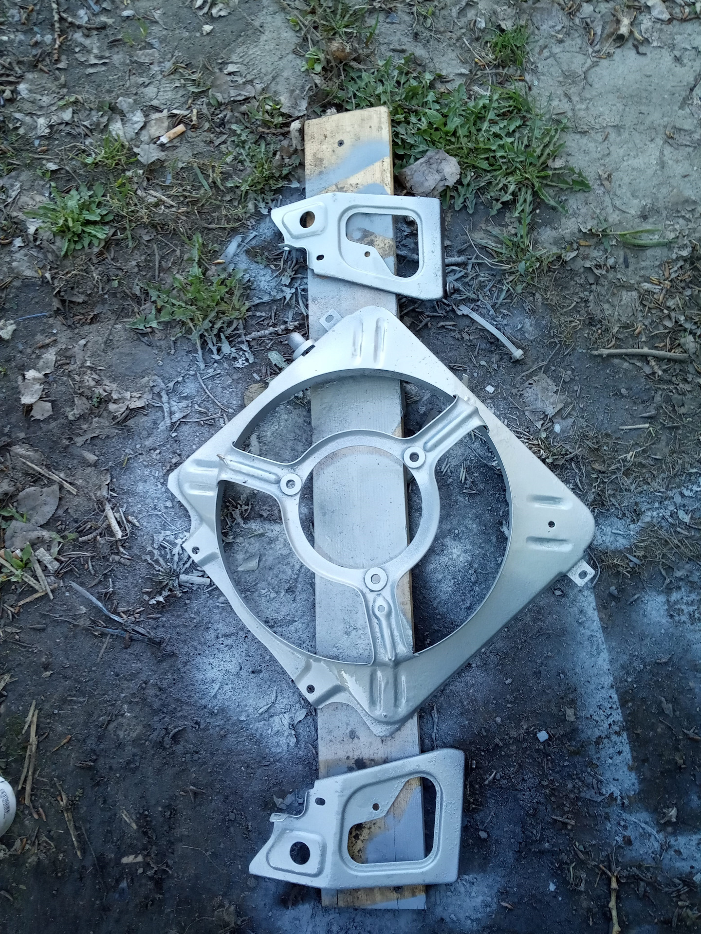 Установка колонок в полку гранта седан - sofadvice.ru