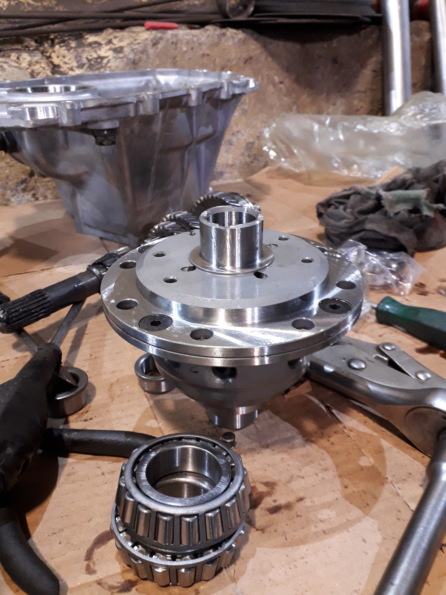 преднатяг подшипников дифференциала dana 35. дифференциал форд фокус 2 1. новый дифференциал. дифференциал амкодор. кпп opel astra f 1.