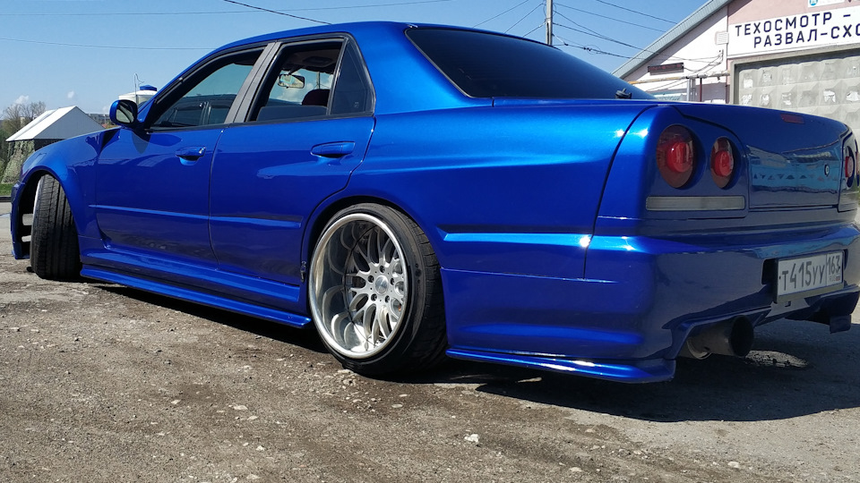 Neksa Autotuning Skyline r34