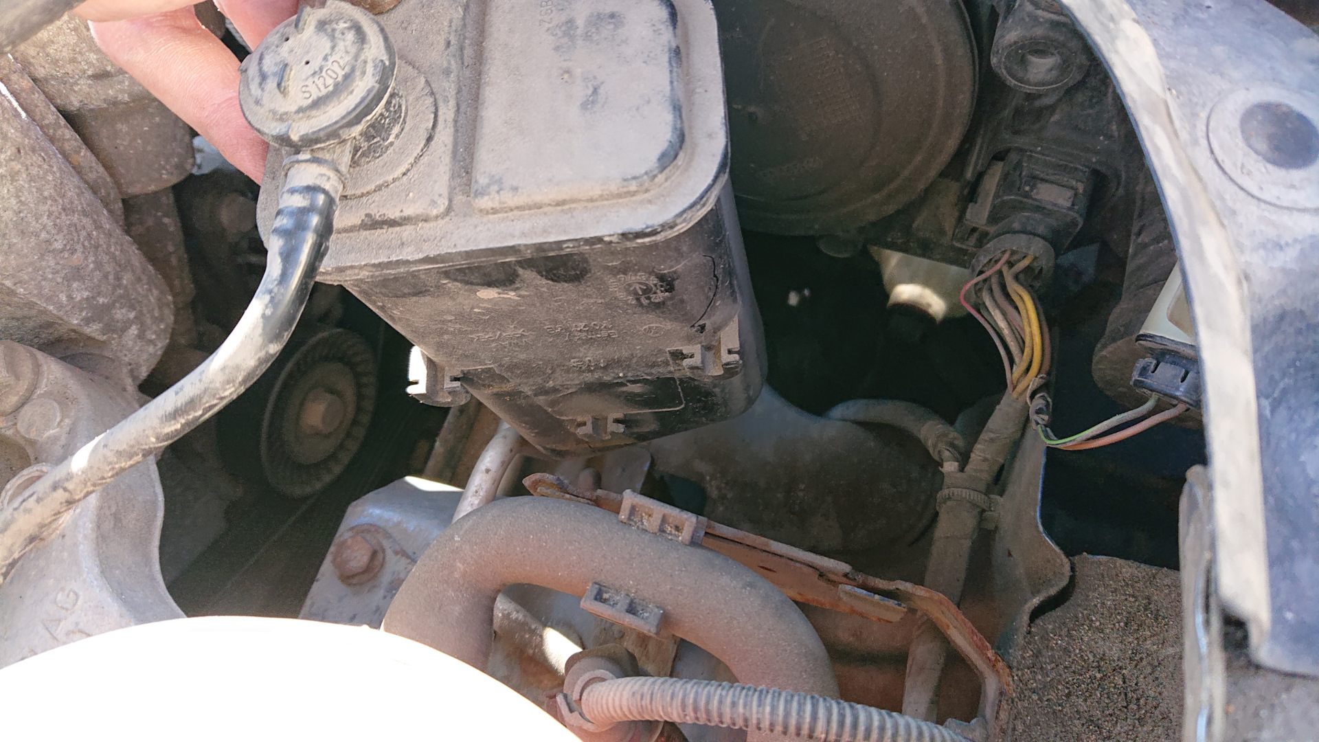 Как поменять лампочку габарита, если ты девочка — Skoda Roomster Scout ...