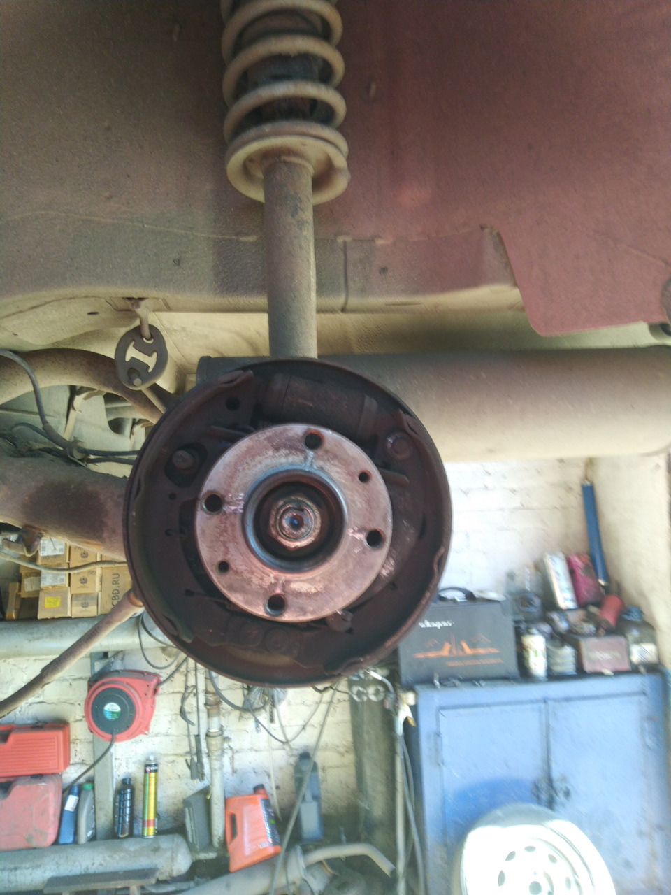 Ручник — наше всё — Lada Гранта лифтбек, 1,6 л, 2015 года | визит на ...