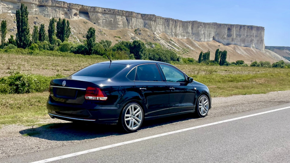 Volkswagen Polo Sedan