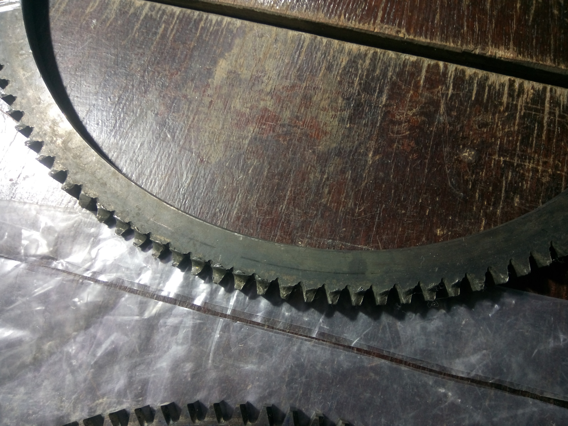 Износ маховика — Mitsubishi Pajero (2G), 2,5 л, 1992 года | своими ...