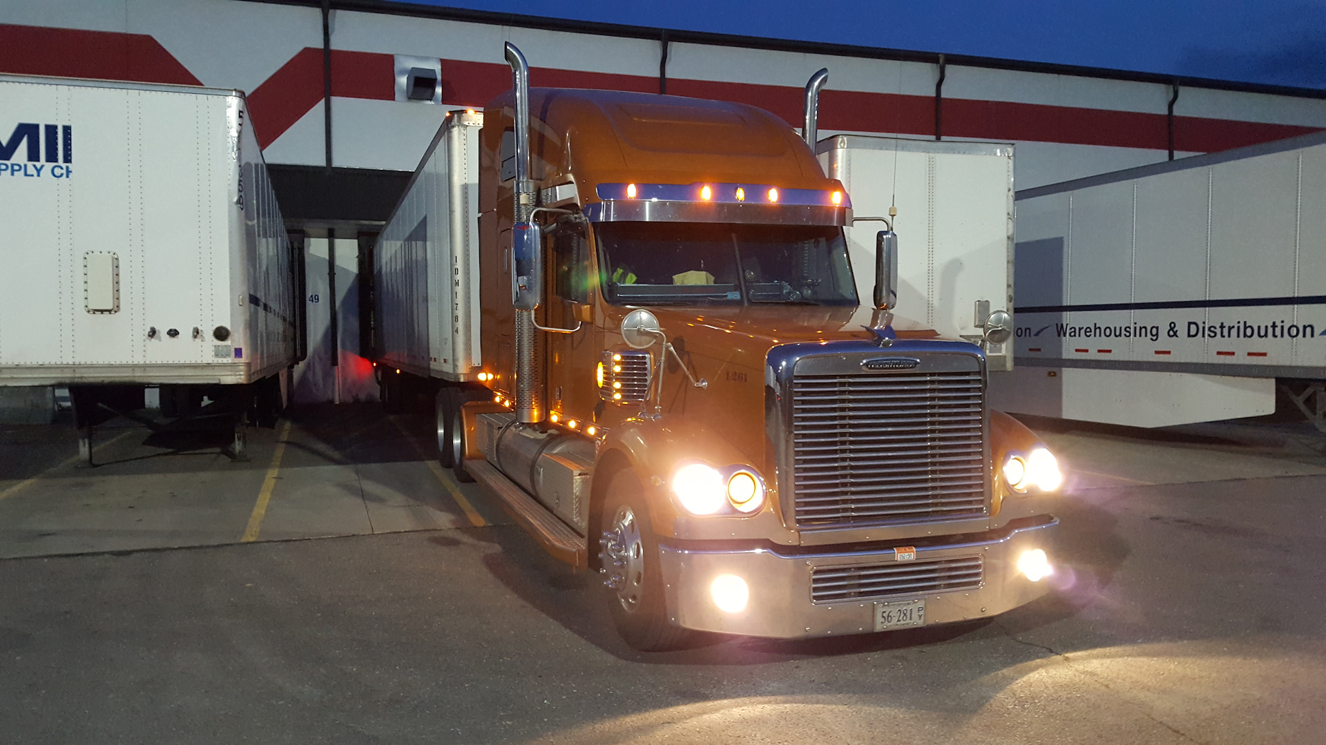 Freightliner Coronado Conestoga