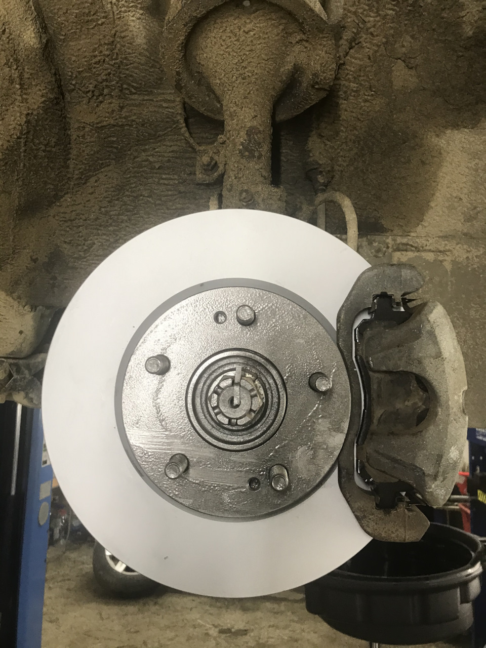 111 Прокладка теплообменника — Mazda 3 (1G) BK, 2 л, 2006 года ...