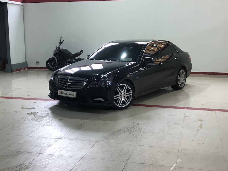 Чип тюнинг w212 e200. Чип тюнинг w212. Чип тюнинг w212. Мерседес 212 рестайлинг тюнинг. Мерседес е220 дизель квадратные фары.