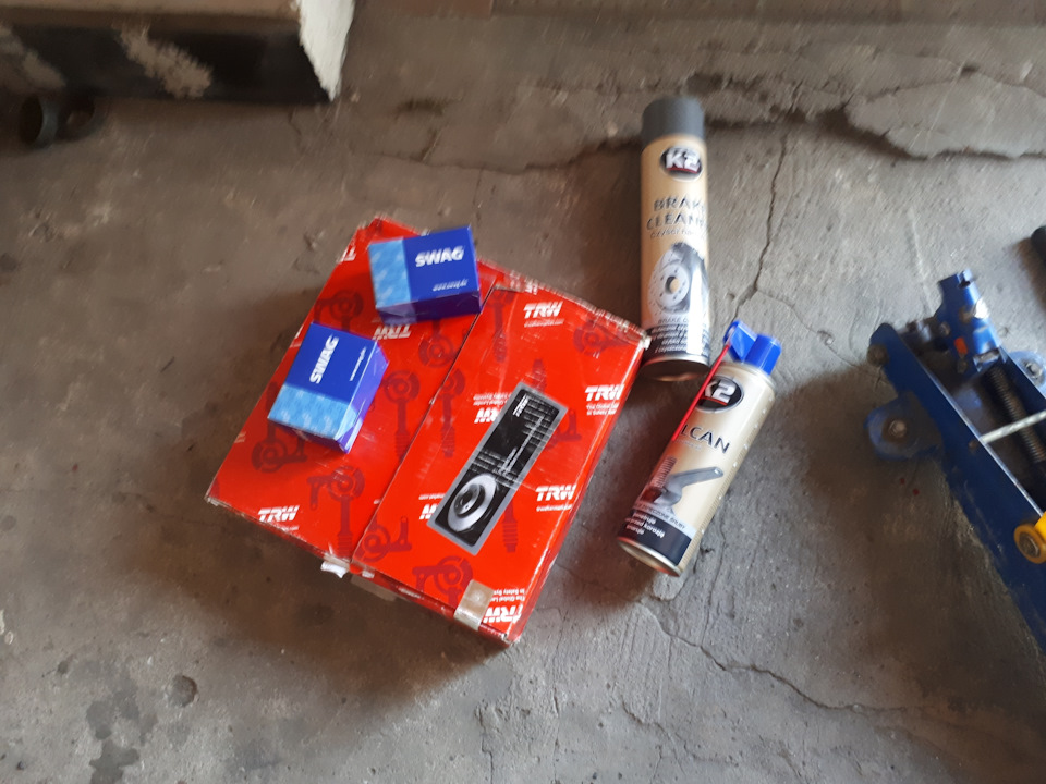 31. Тормозные диски/Втулки стабилизатора/Жидкая резина — Dodge Caravan ...