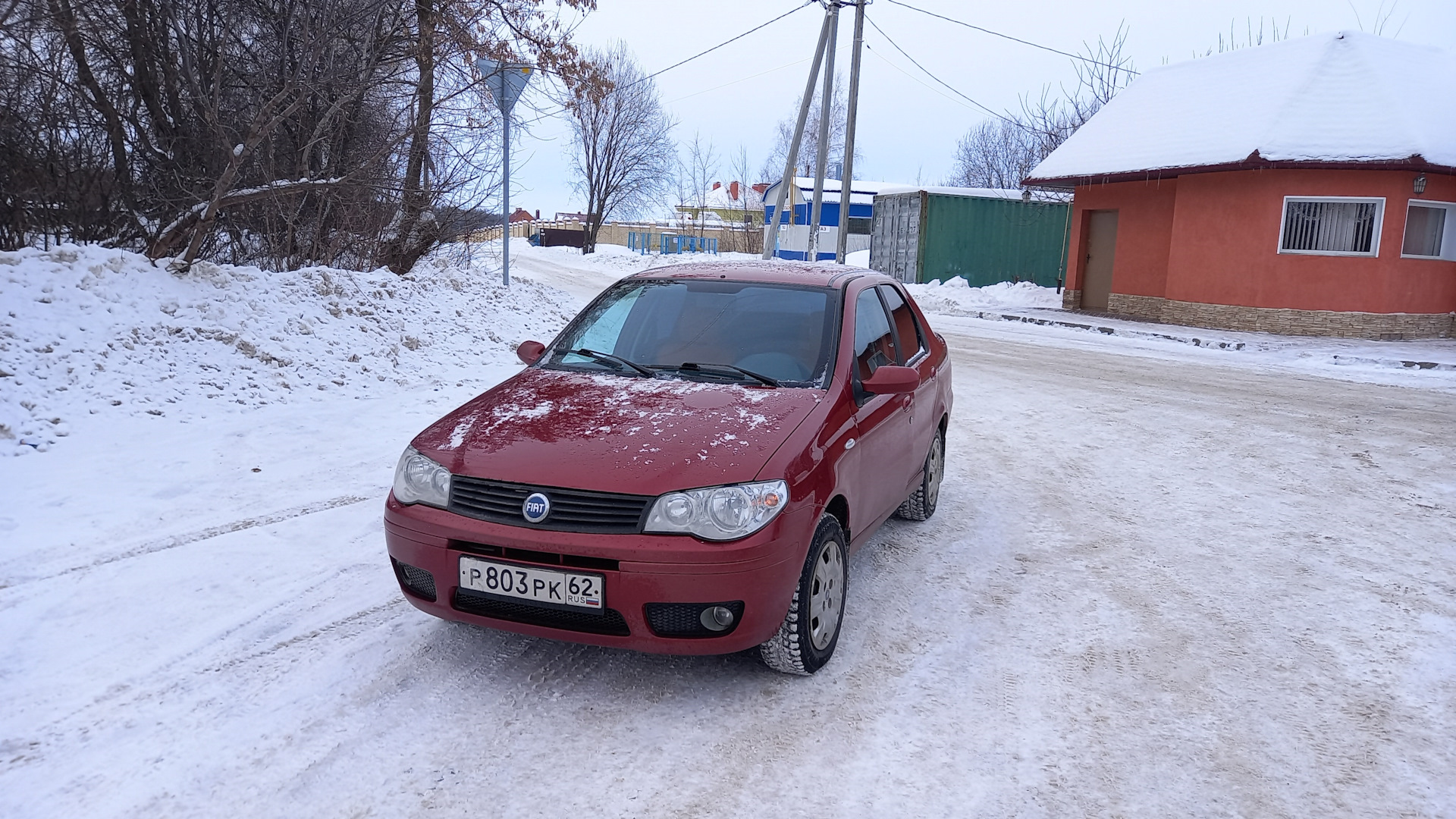 Фиат альбеа 178. Фиат тальеро. Fiat albea салон. Fiat albea 2011 салон. Фиат альбеа 2011.
