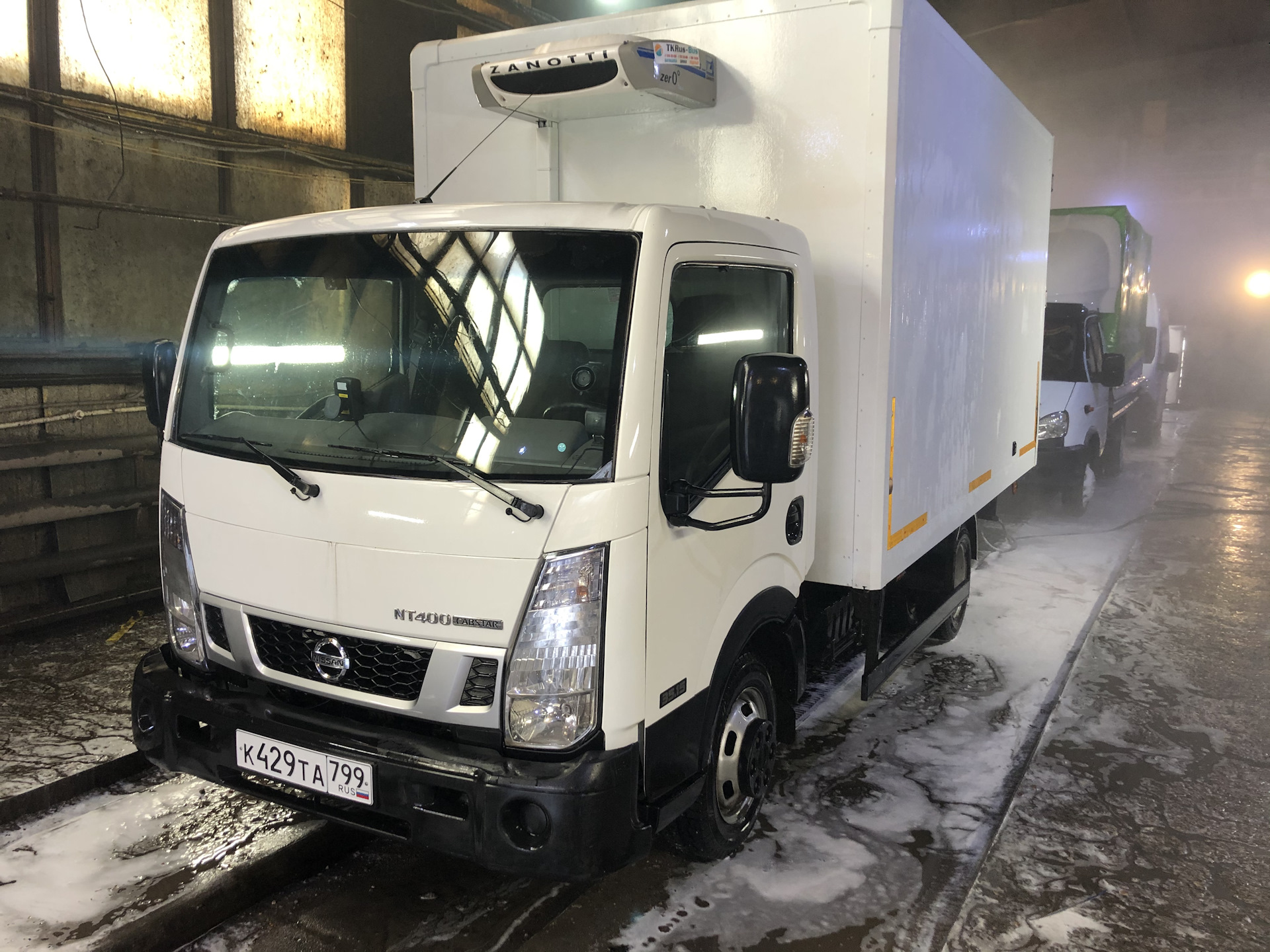 Nissan Cabstar 2014