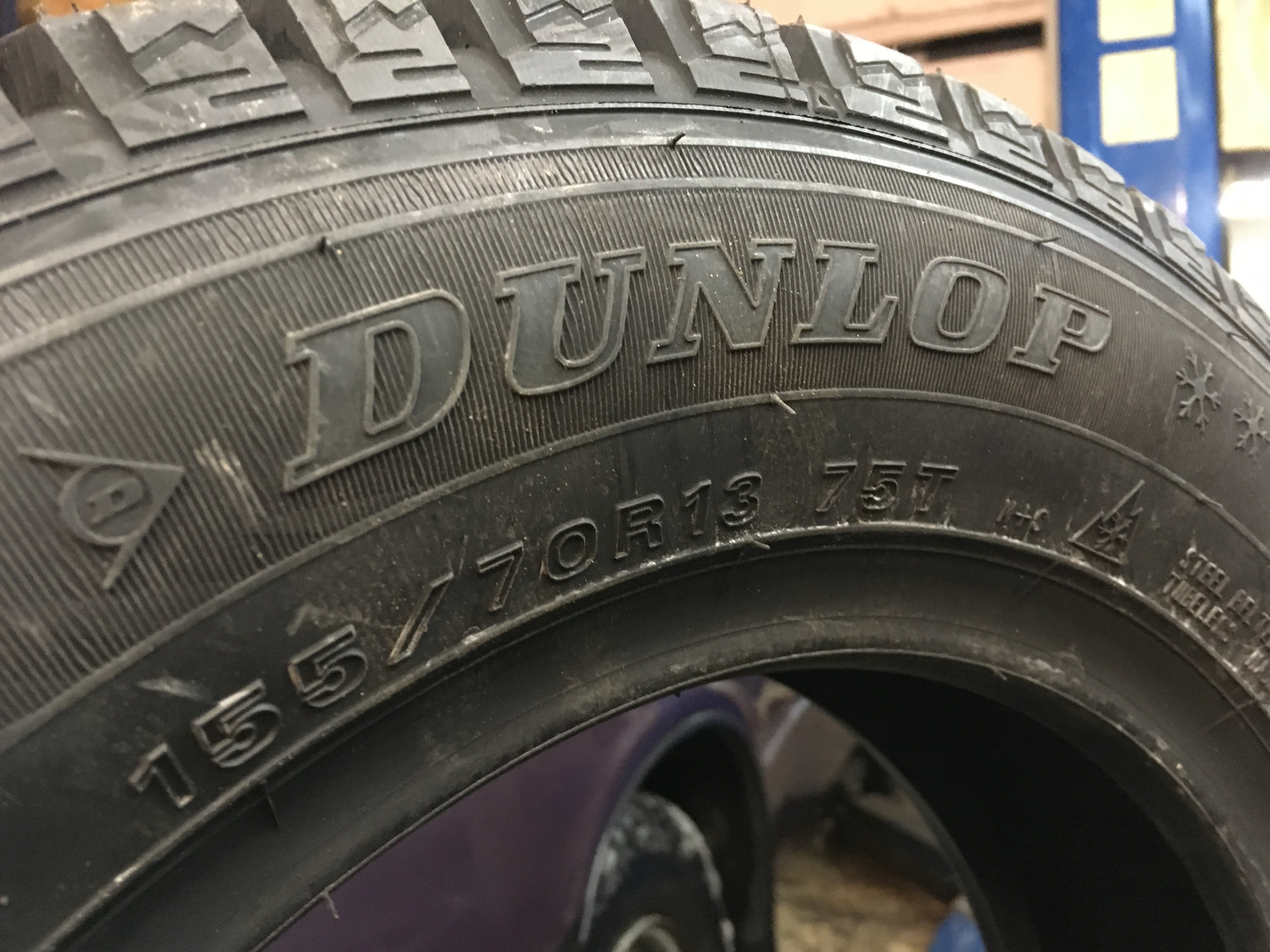 Dunlop sp winter 02