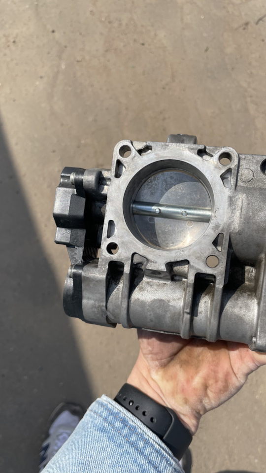 211161148010 Инжектор: патрубок дроссельный ВАЗ 21116 8кл. ЕВРО-4 эл ...