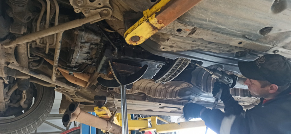 Течёт масло с сальника акпп сальник бублика — Lexus GS (JZS160), 3 л ...