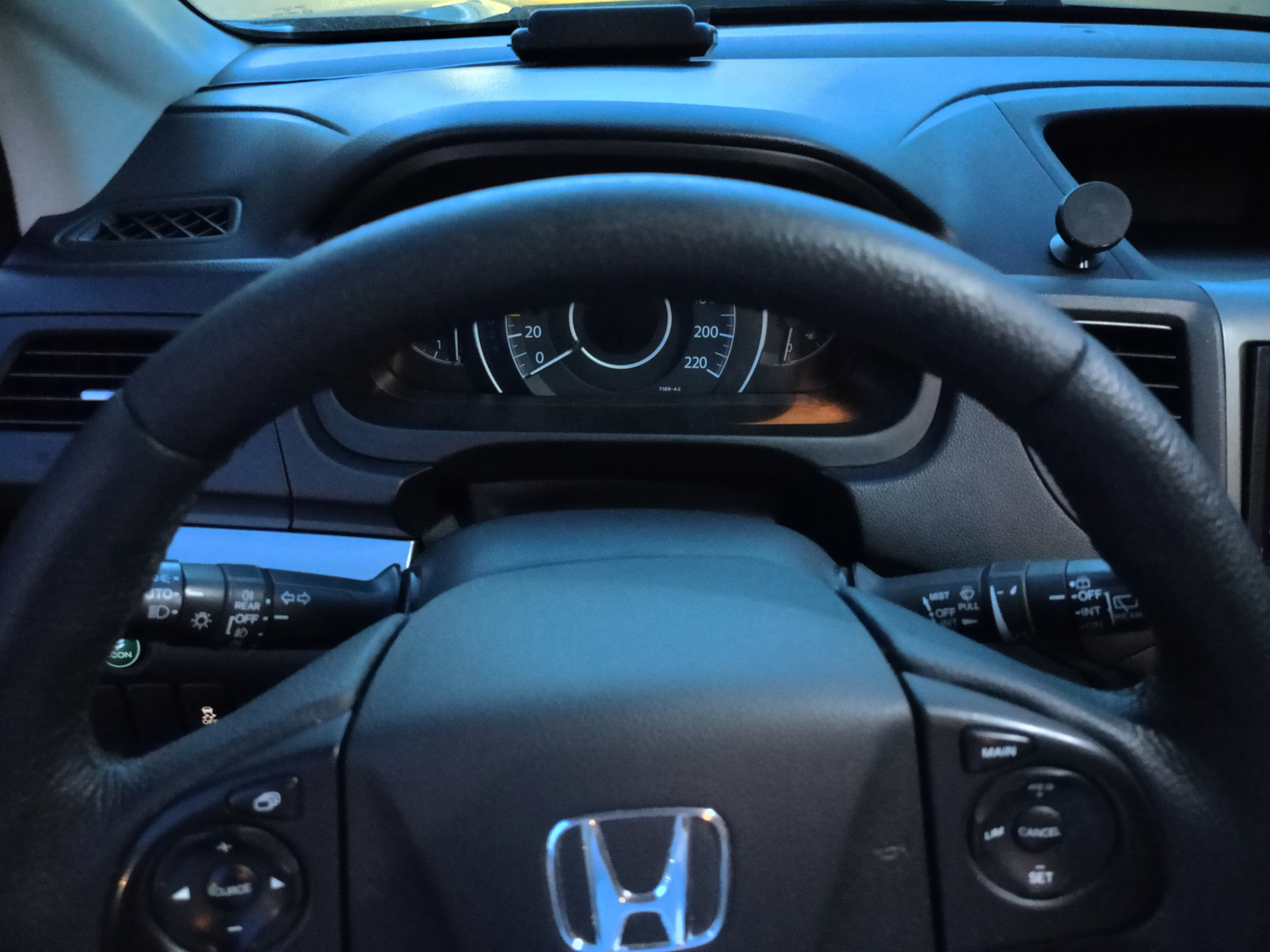 Honda cr v цвет