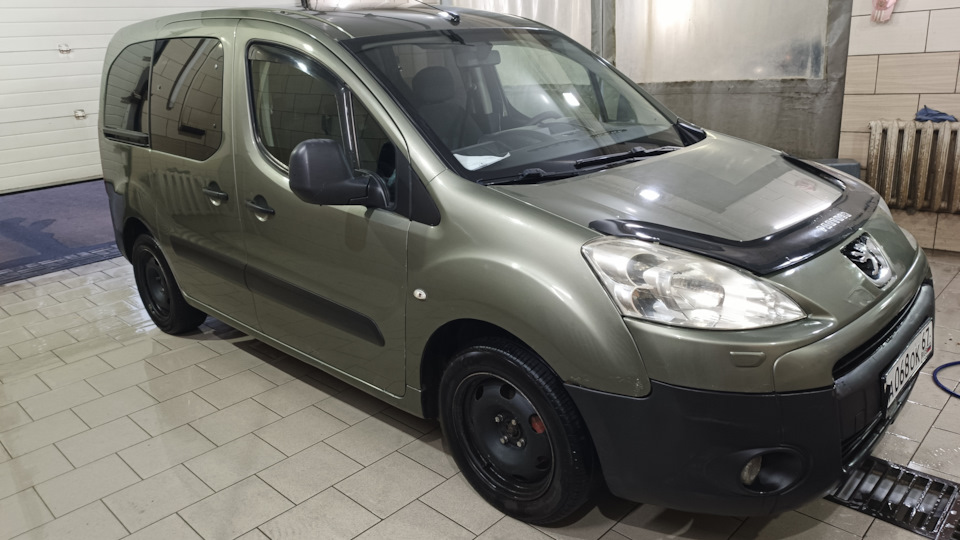 Peugeot Partner Пегеот)