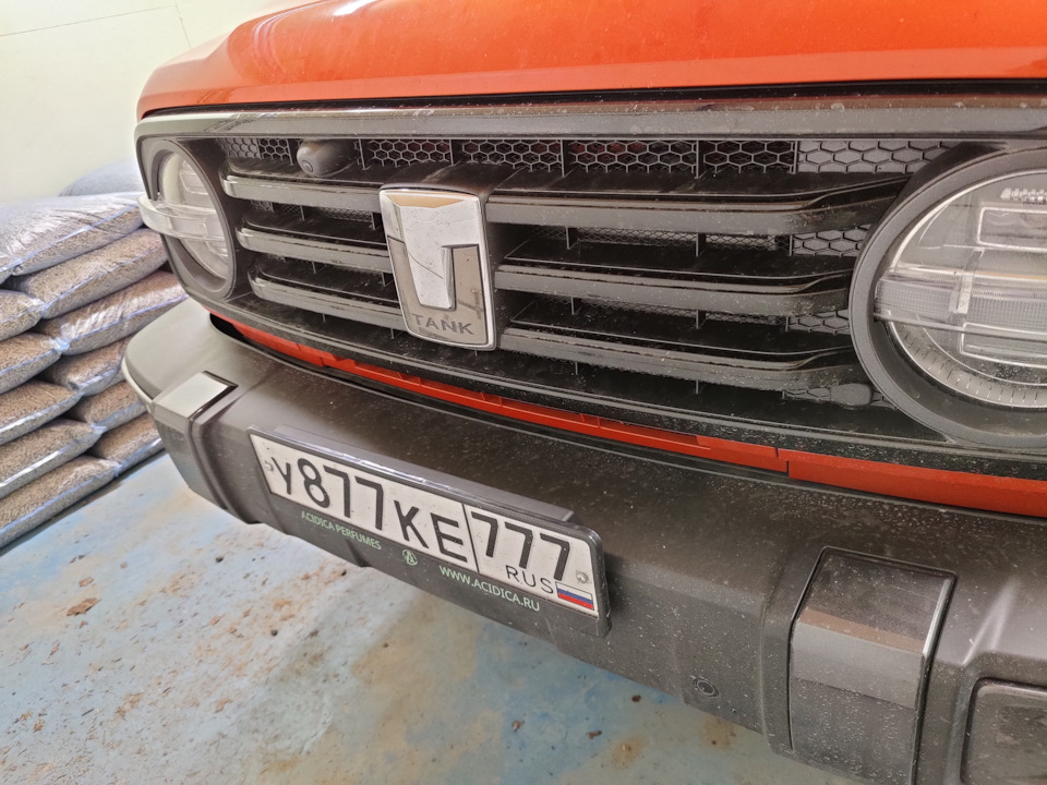 Chrysler 300c под капотом. Tank 300 ranger. Tank 300 капот. Китайский внедорожник танк 300. Tank 300 капот.