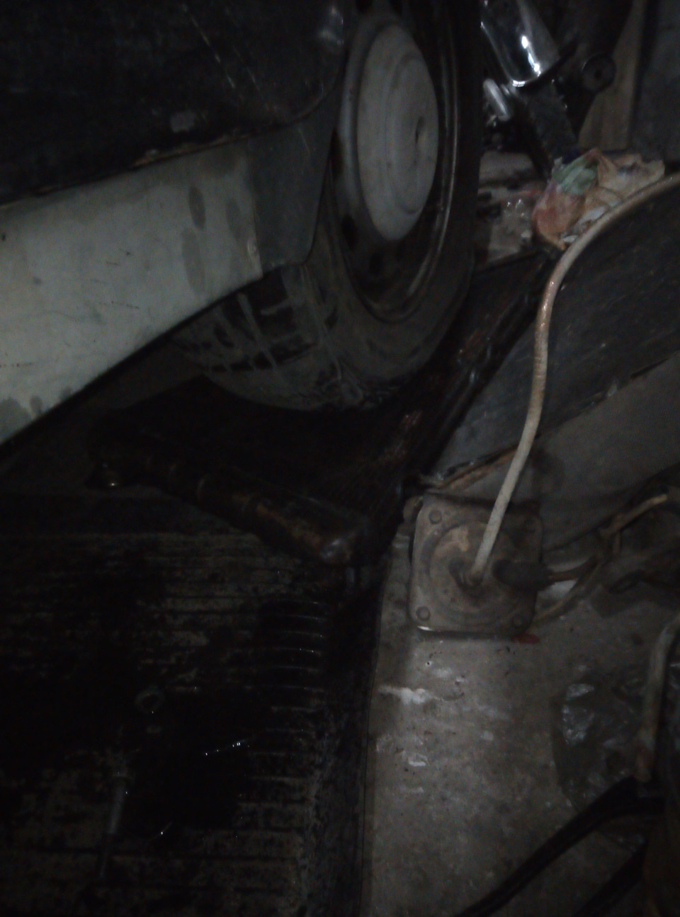 Каркасные автомобильные чехлы из экокожи Mykonos на Skoda Octavia a7 ...