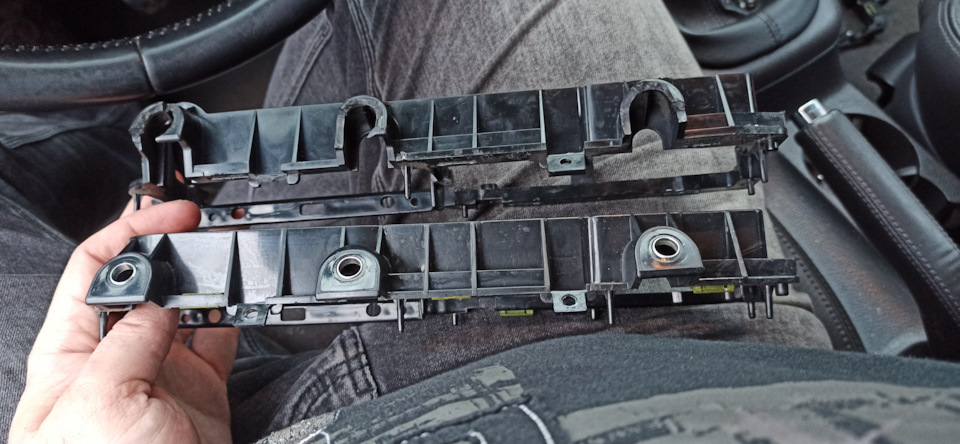 Разница в выносе отверстий под болты. — Volkswagen Passat Variant (B5)