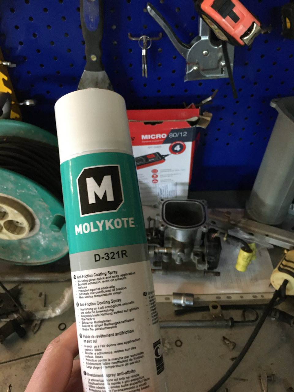 Смазки надо совсем чуть-чуть, можно поискать на авито. Я же брал на озоне, остатки пригодятся в хозяйстве. — Toyota Crown (S120)