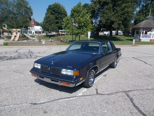 1987 Oldsmobile Cutlass Supreme 307 V8 1987 Buick Grand National DRIVE2