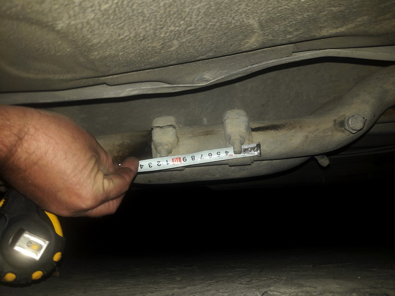 Трубчатые хомуты глушителя — Audi 100 (C4), 2,8 л., 1991 года | своими ...