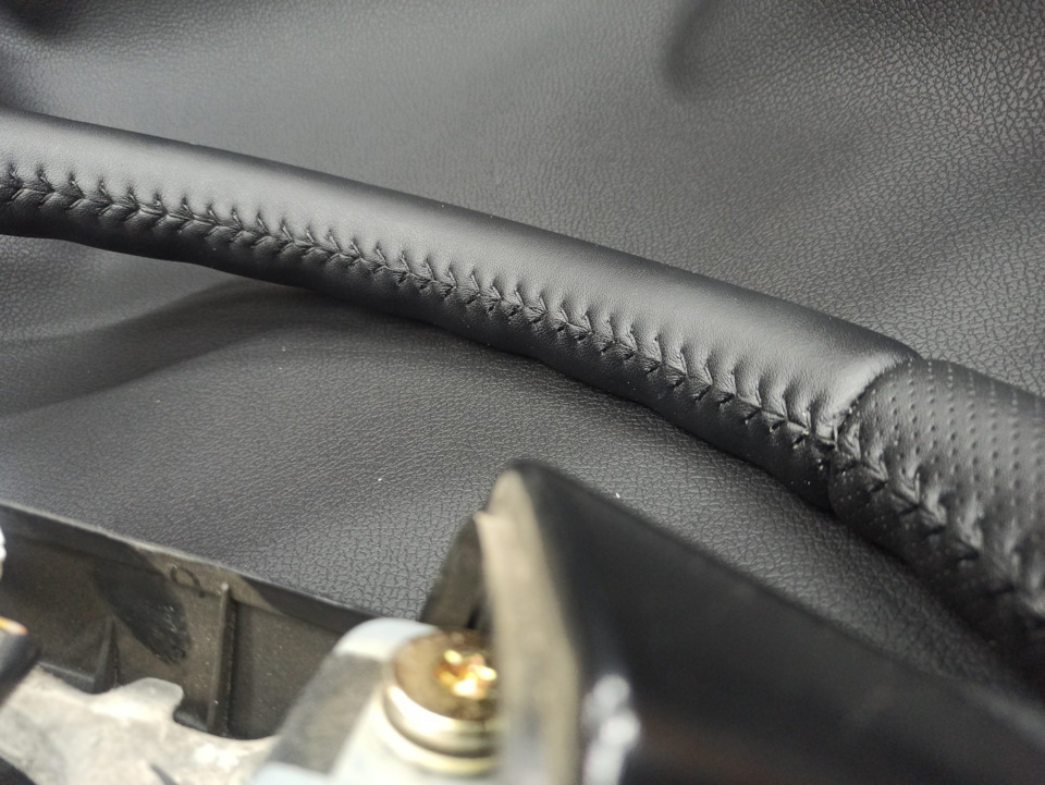 Как поменять отбойник заднего амортизатора на фольксваген поло седан ...